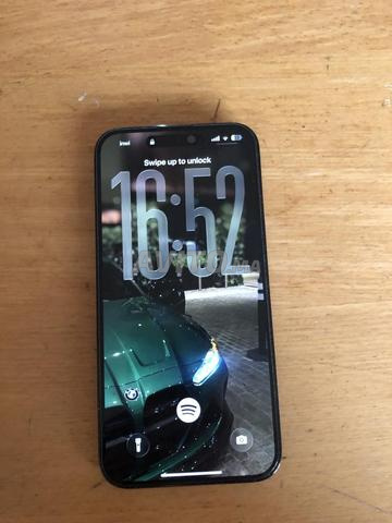 Iphone 14 pro max comme neuf