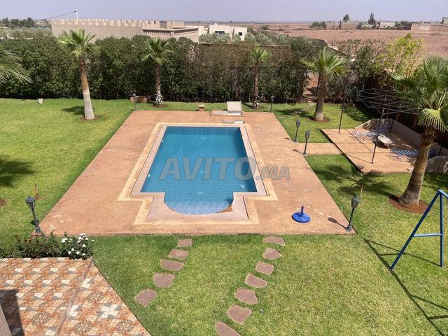 🏡 فيلا خاصة للإيجار على بعد 20 دقيقة من مراكش