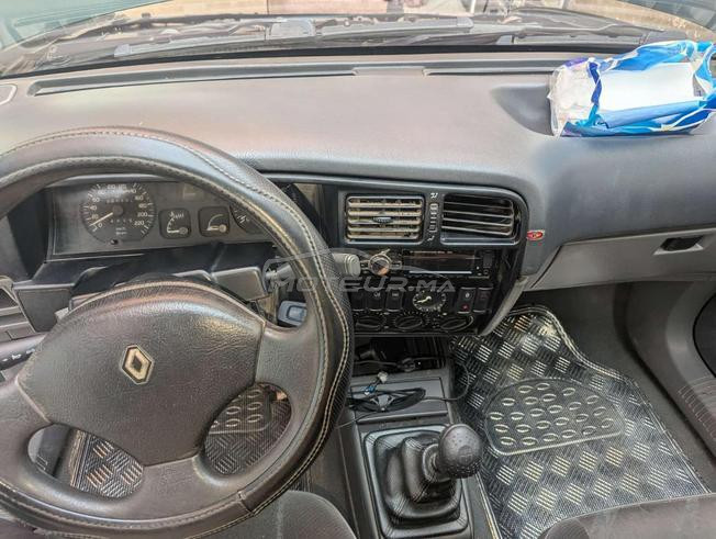 Renault 19 mli7aa darba  a match ji orkeb 