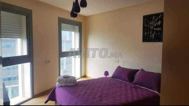 Appartements dans un immeuble propre pour familles au centre-ville disponibles maintenant