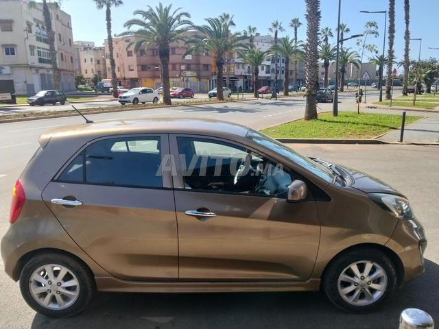 كيا بيكانتو إيسونس يدوية 2015 في المحمدية