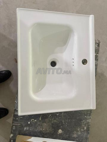 Lavabo en céramique - Design moderne