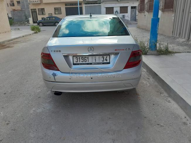 Mercedes-Benz 220 Diesel Manuelle 2008 à Bouznika