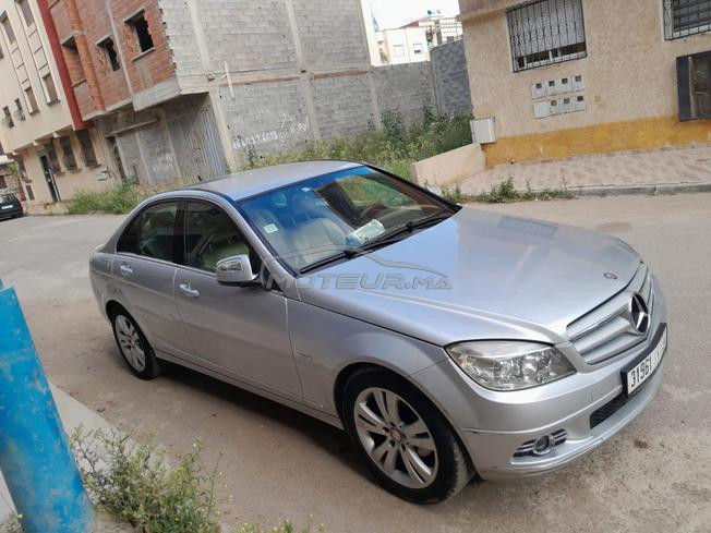 Mercedes-Benz 220 Diesel Manuelle 2008 à Bouznika