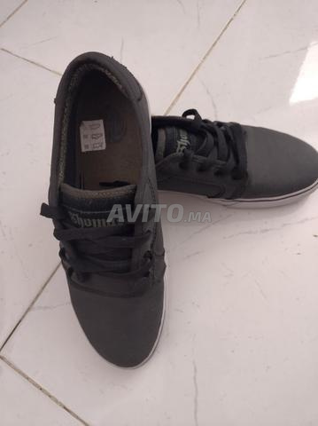 Chaussures de sport marque FALLEN Original, jamais utilisées