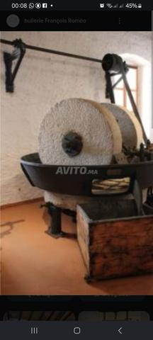 زيت زيتون بكر ممتاز