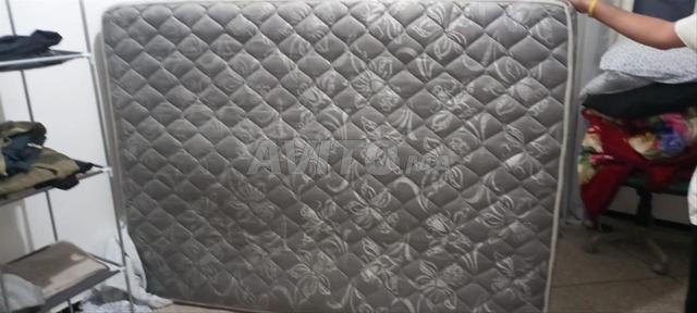 غرفة مفروشة للرجال 