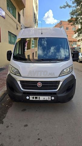 ducato fiat Fourgon vitré avec siège