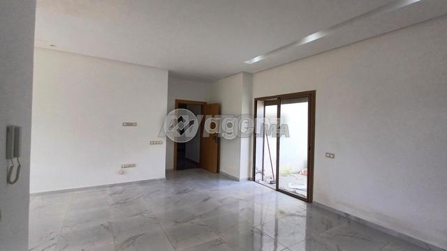 SKH-HA-1011 - شقة للبيع في الهرهورة