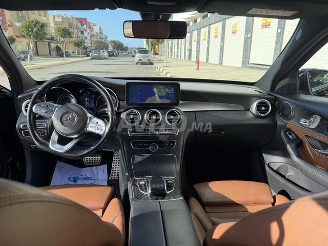 Mercedes-Benz 220 Diesel Automatique 2020 à Salé