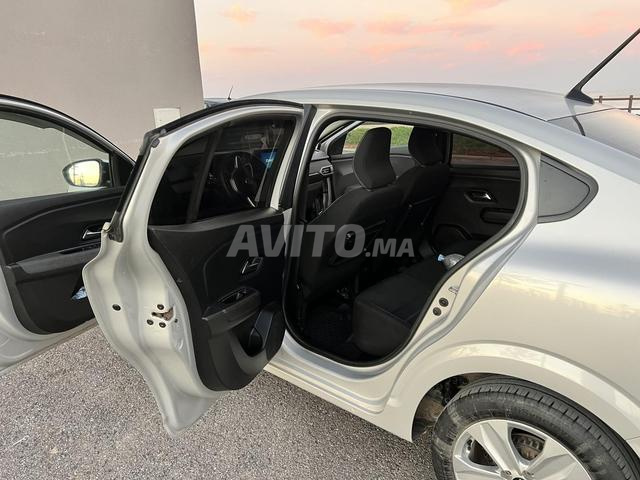 Dacia Logan Essence Automatique 2021 à Casablanca