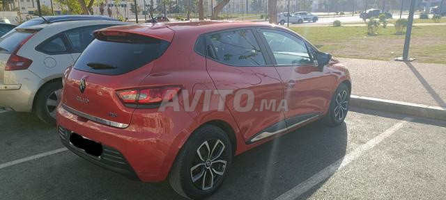 Clio 4 toutes options jantes aluminium propre