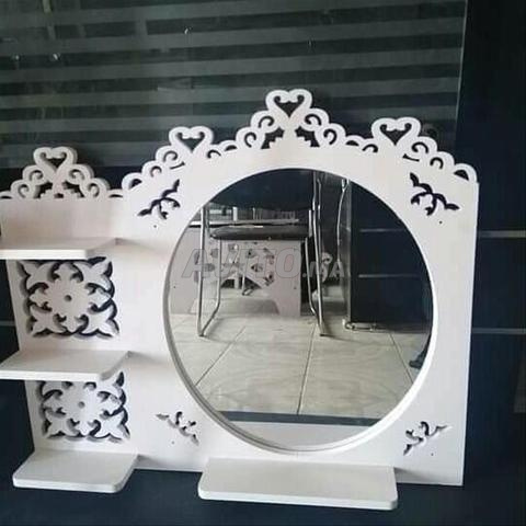 مرآة ديكور حائطية MDF بتصميم ملكي