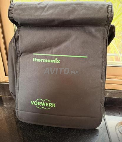 Thermomix et accessoires a vendre TM5