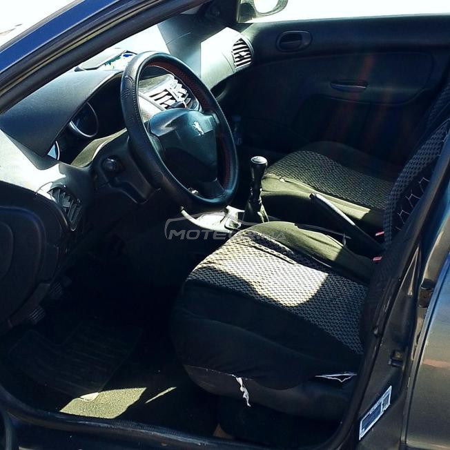 Peugeot 206 plus Essence Modèle 2012 Très bon état