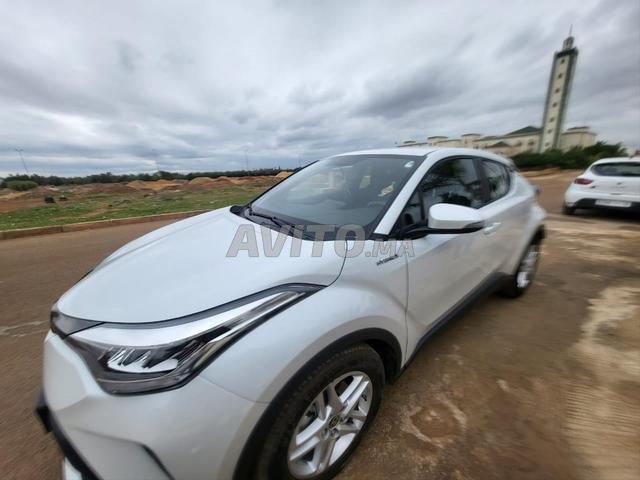 Toyota CHR hybride première main