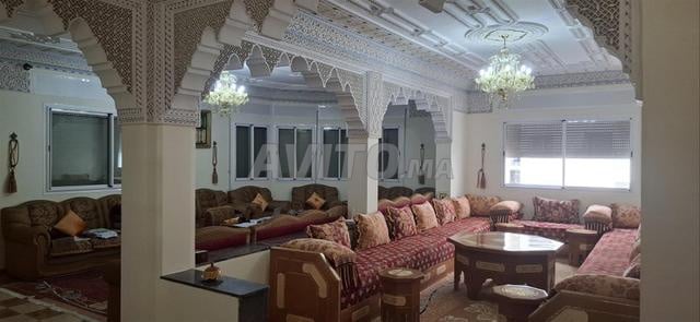 منزل كبير للبيع