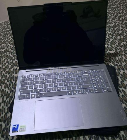 lenovo yoga pro 9i 16 ultra 9 285H rtx 5070