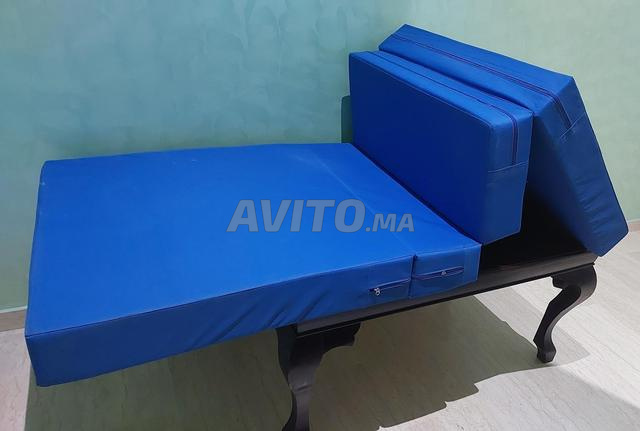 Table et Coin صندوق et matelas medical pliable