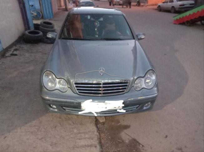 سيارة ممتازة اقتصادية بزاف  نوع مرسديس c200/203