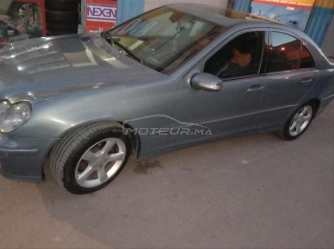 سيارة ممتازة اقتصادية بزاف  نوع مرسديس c200/203