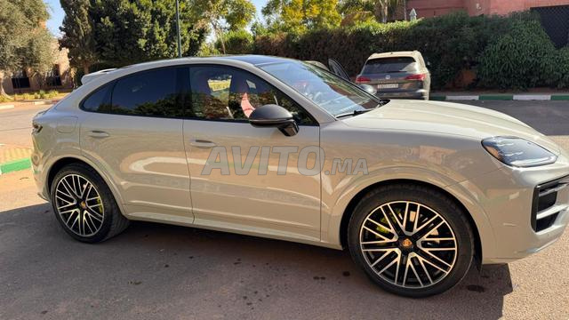 Porsche Cayenne Hybride Automatique 2024