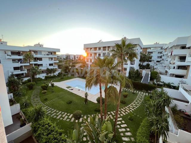 شقة للبيع 100 متر مربع في الدار البيضاء