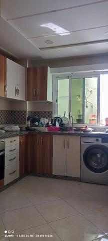 شقة مفروشة من 3 غرف للكراء قرب مجمع حسني - 2