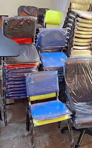 أثاث مدرسي / طاولة / مكتب - 2