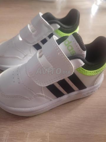 أحذية رياضية أديداس