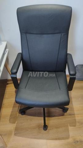 كرسي مكتب جديد من ايكيا