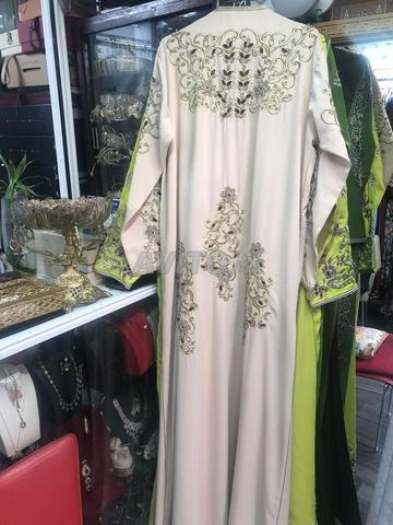 Takchitates comme neuves - 2