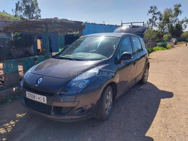 Renault Scenic Essence Manuelle 2010 à Salé