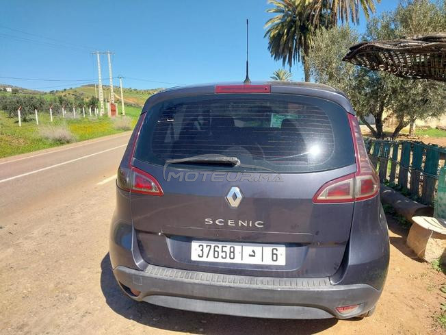 Renault Scenic Essence Manuelle 2010 à Salé