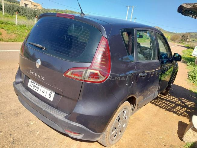 Renault Scenic Essence Manuelle 2010 à Salé
