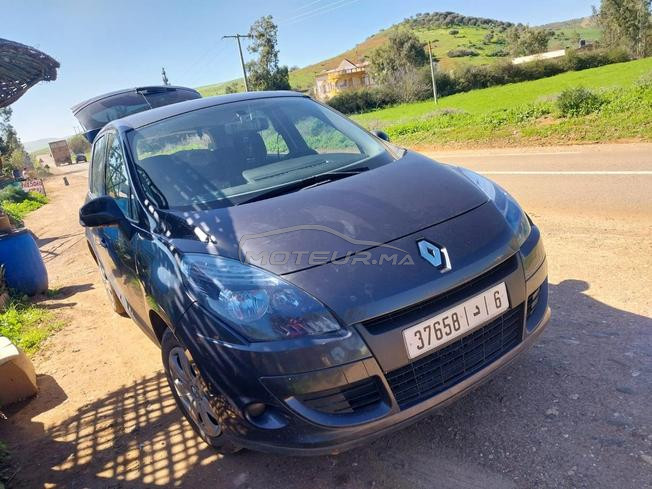 Renault Scenic Essence Manuelle 2010 à Salé