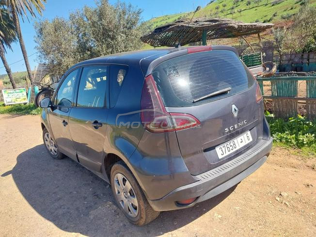 Renault Scenic Essence Manuelle 2010 à Salé