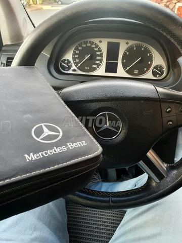 Mercedes classe B propre et faible kilométrage