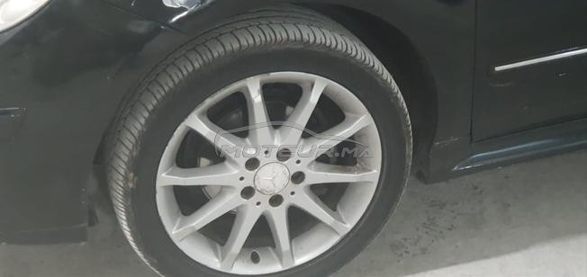 Mercedes classe B propre et faible kilométrage 