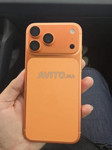 Iphone 17pro max 256 utilisé un mois - 2