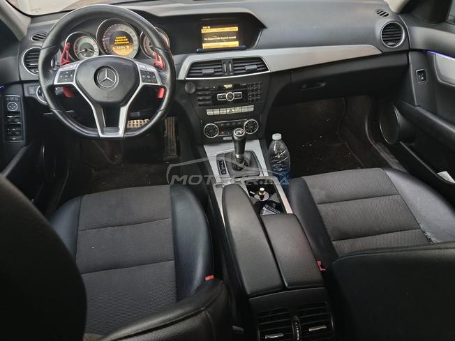 Mercedes-Benz 220 Diesel Automatique 2011