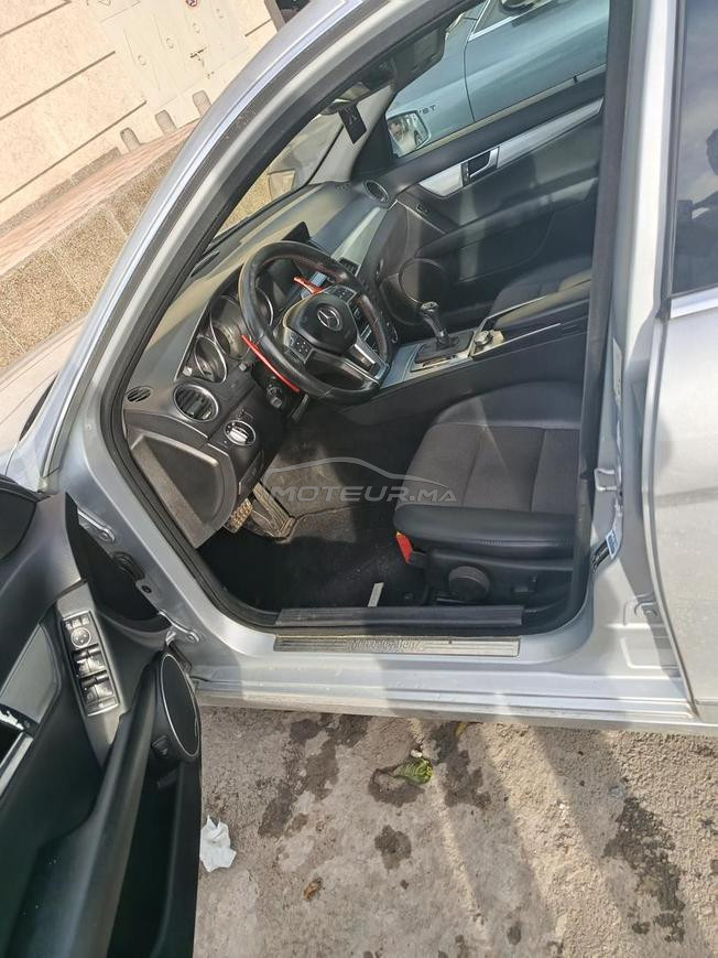 Mercedes-Benz 220 Diesel Automatique 2011