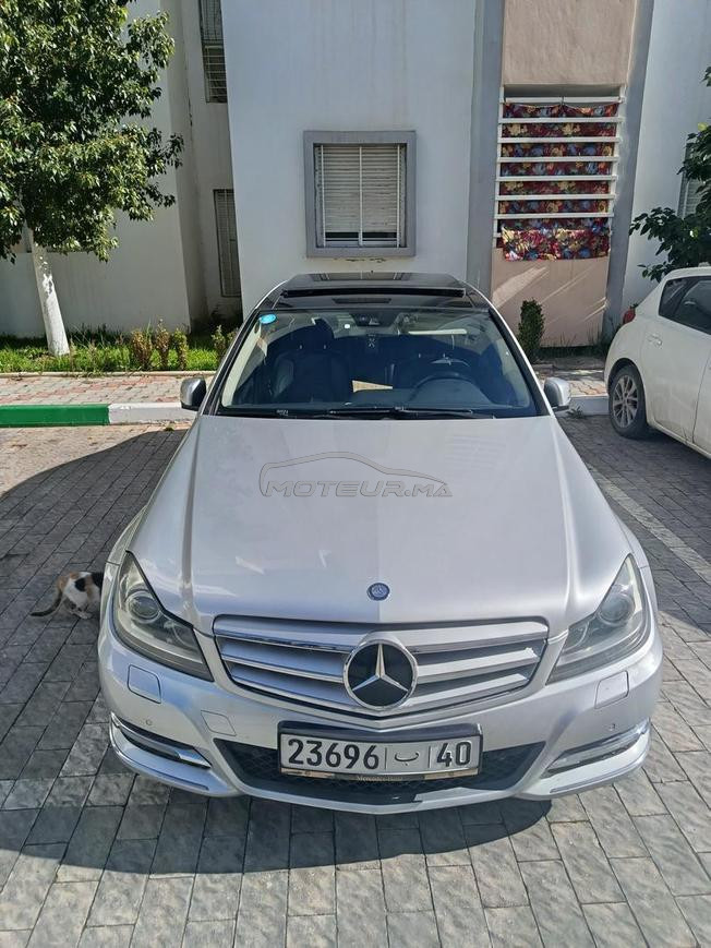 Mercedes-Benz 220 Diesel Automatique 2011