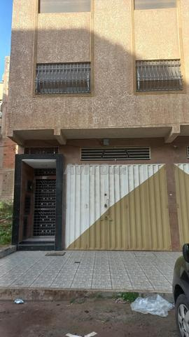 Local commercial équipé, rénové, construction récente