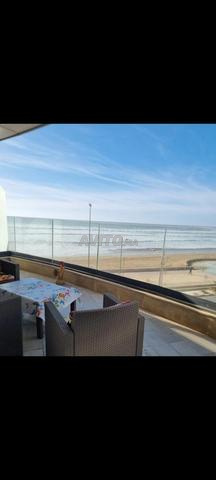 شقة للإيجار مطلة على البحر