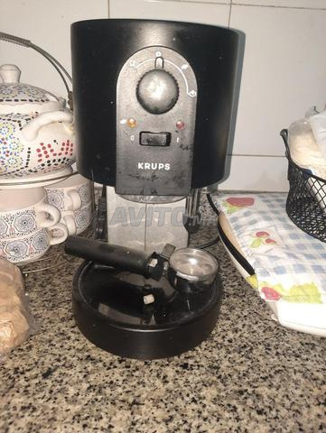 ماكينة قهوة