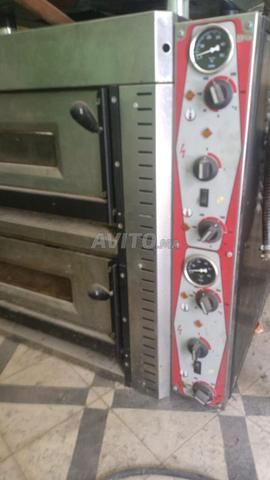 Four a pizza professionnel