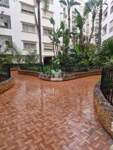 173663-Appt à louer à 15000DH à Bourgogne (Anfa)