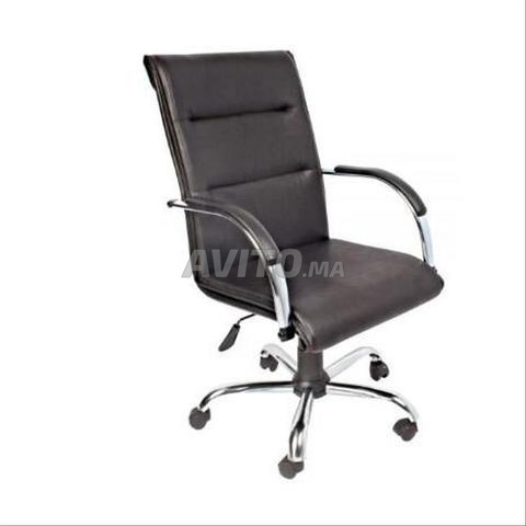 Chaise de bureau importée avec un design moderne et de haute qualité