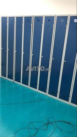 Vestiaire à portes individuelles/armoire/caisson